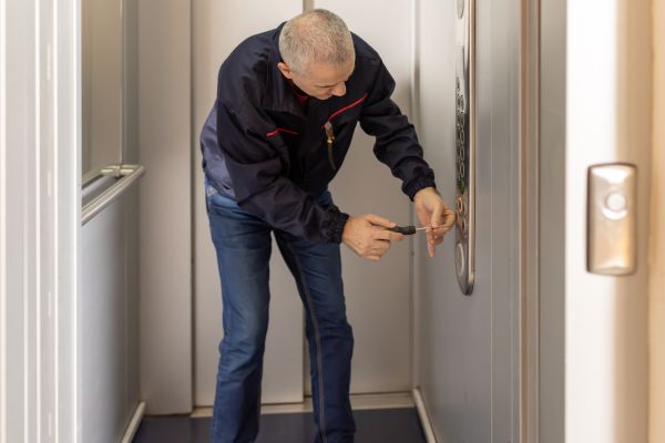 Understanding Elevator Maintenance Agreements: What to Look For