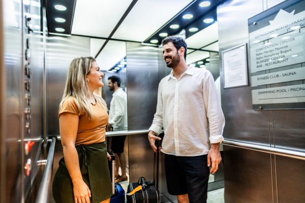 How Building Density in Chicago Affects Elevator Maintenance and Downtime